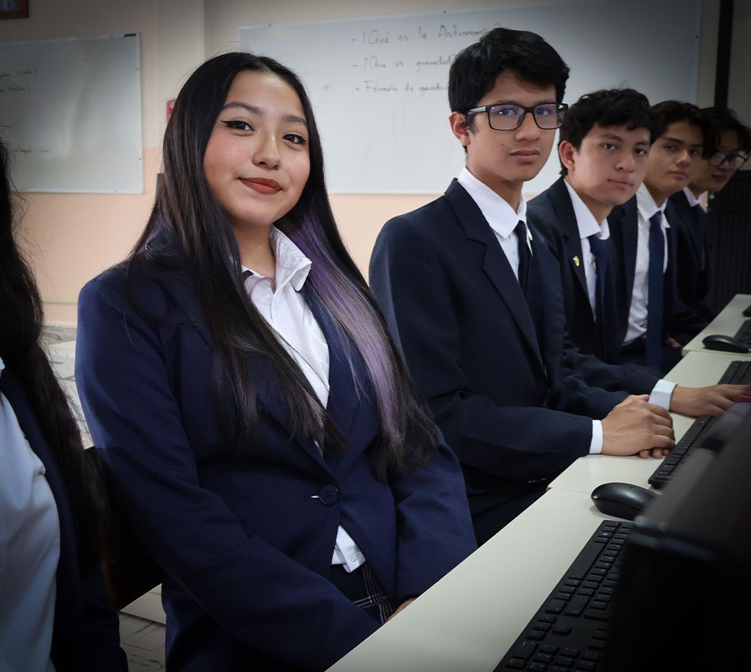 Estudiantes de Bachillerato del Colegio Central