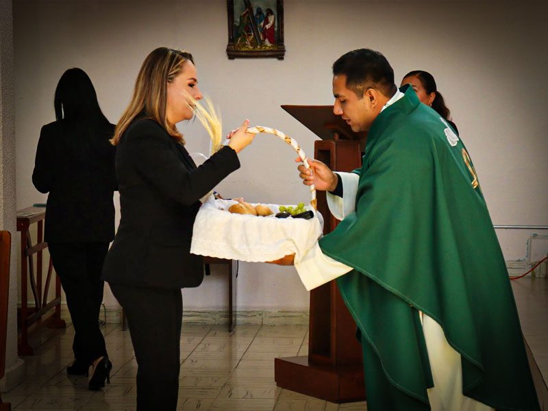 Servidores al Altar